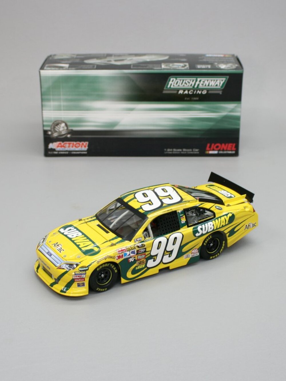 Carl Edwards #99 Subway 2011 Action Racing Diecast 1:24 Lionel NASCAR Stock Car
